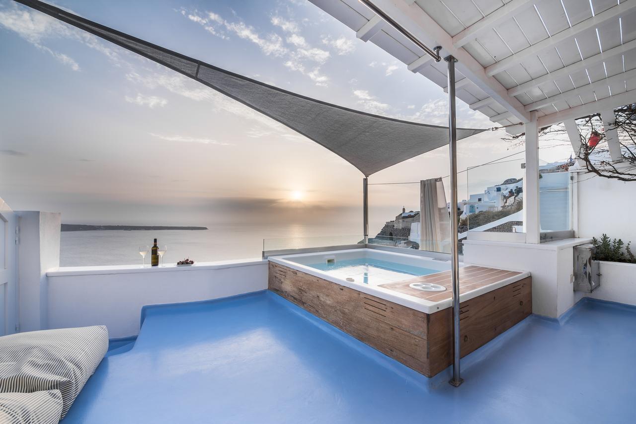 Hyperion Oia Suites Bagian luar foto